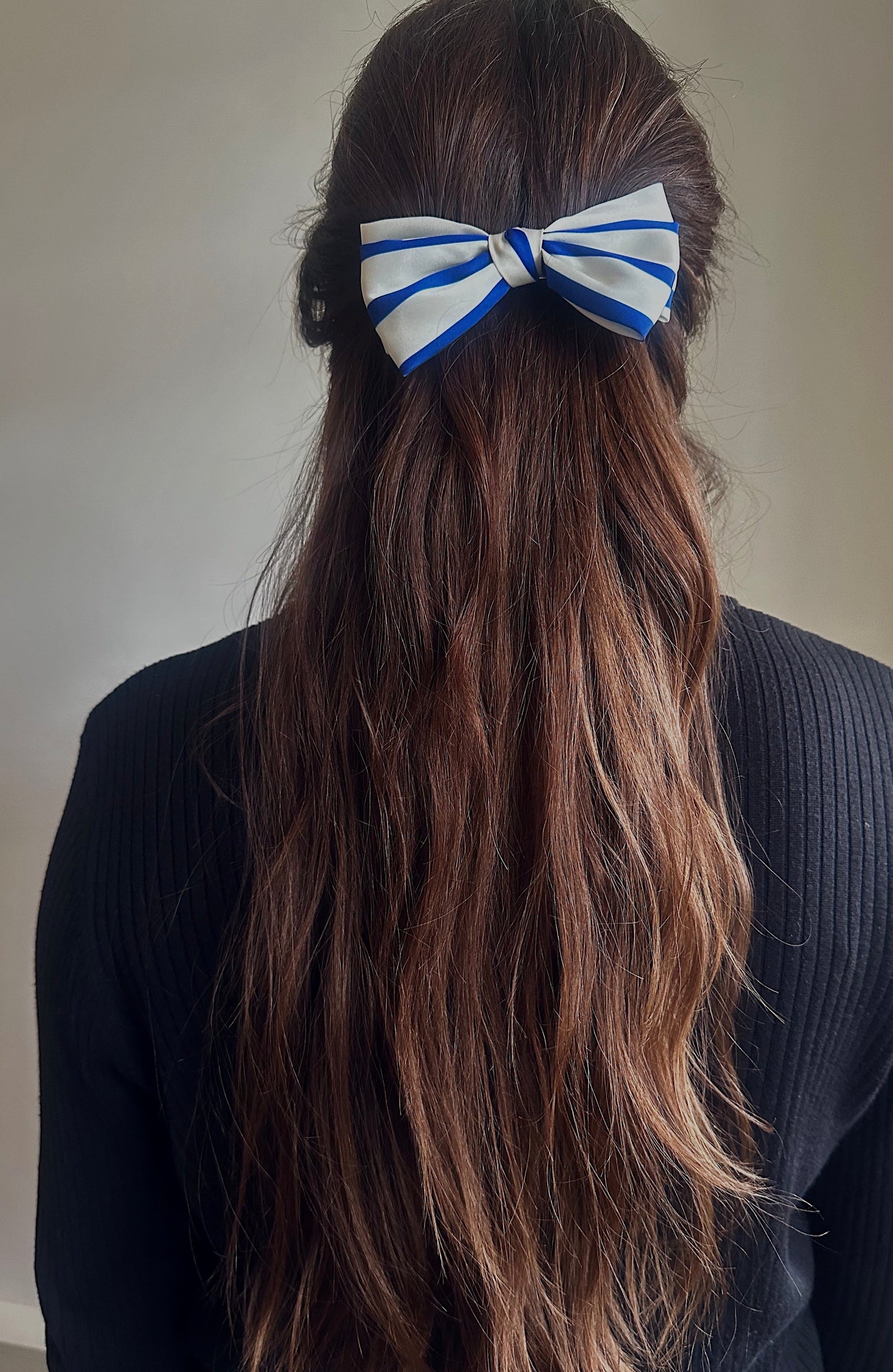 Cara Bow Clip