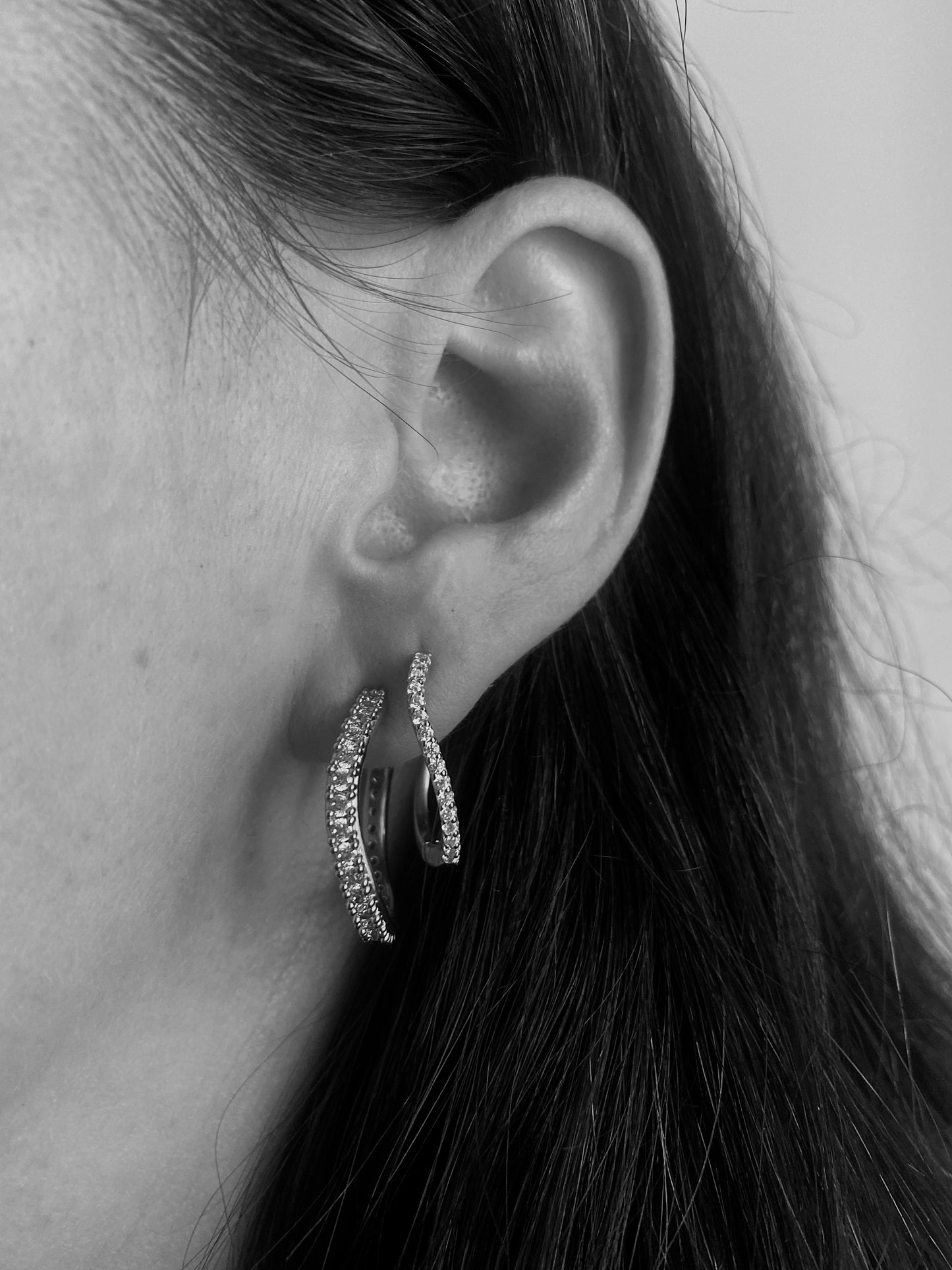 Amelia Petit Crystal Hoops