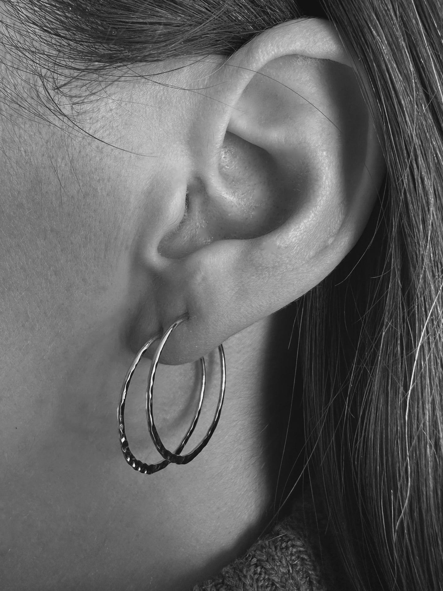 Alma Petit Hoops