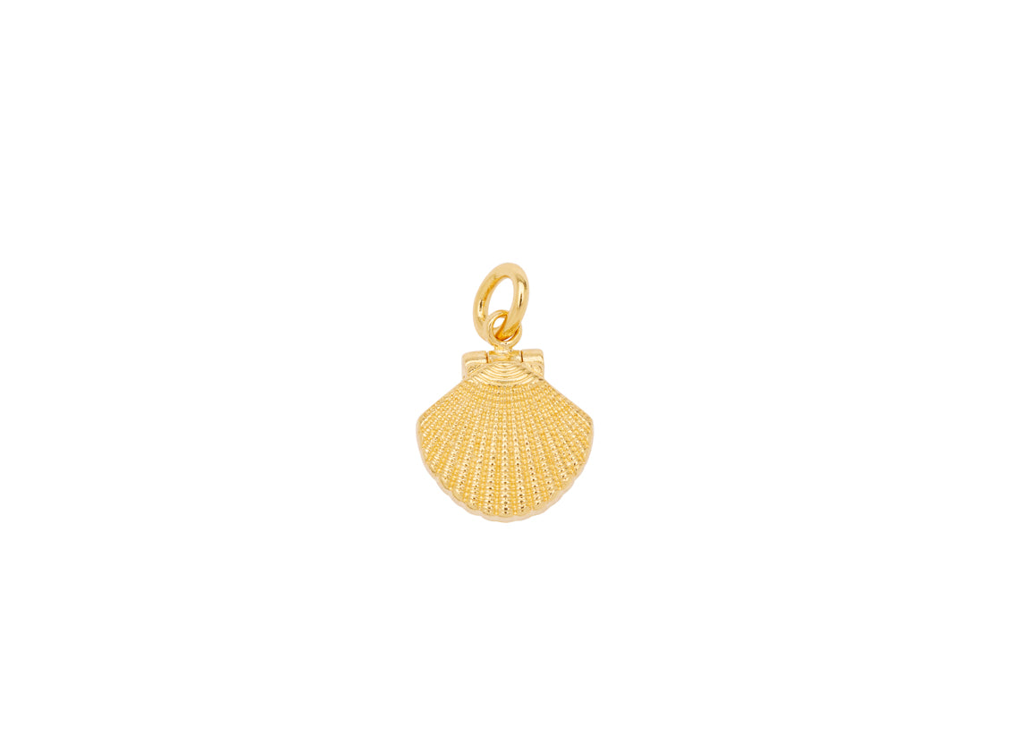 Amara Shell Charm