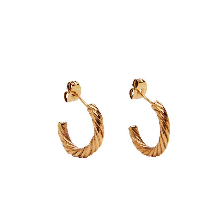 Miriam Studs