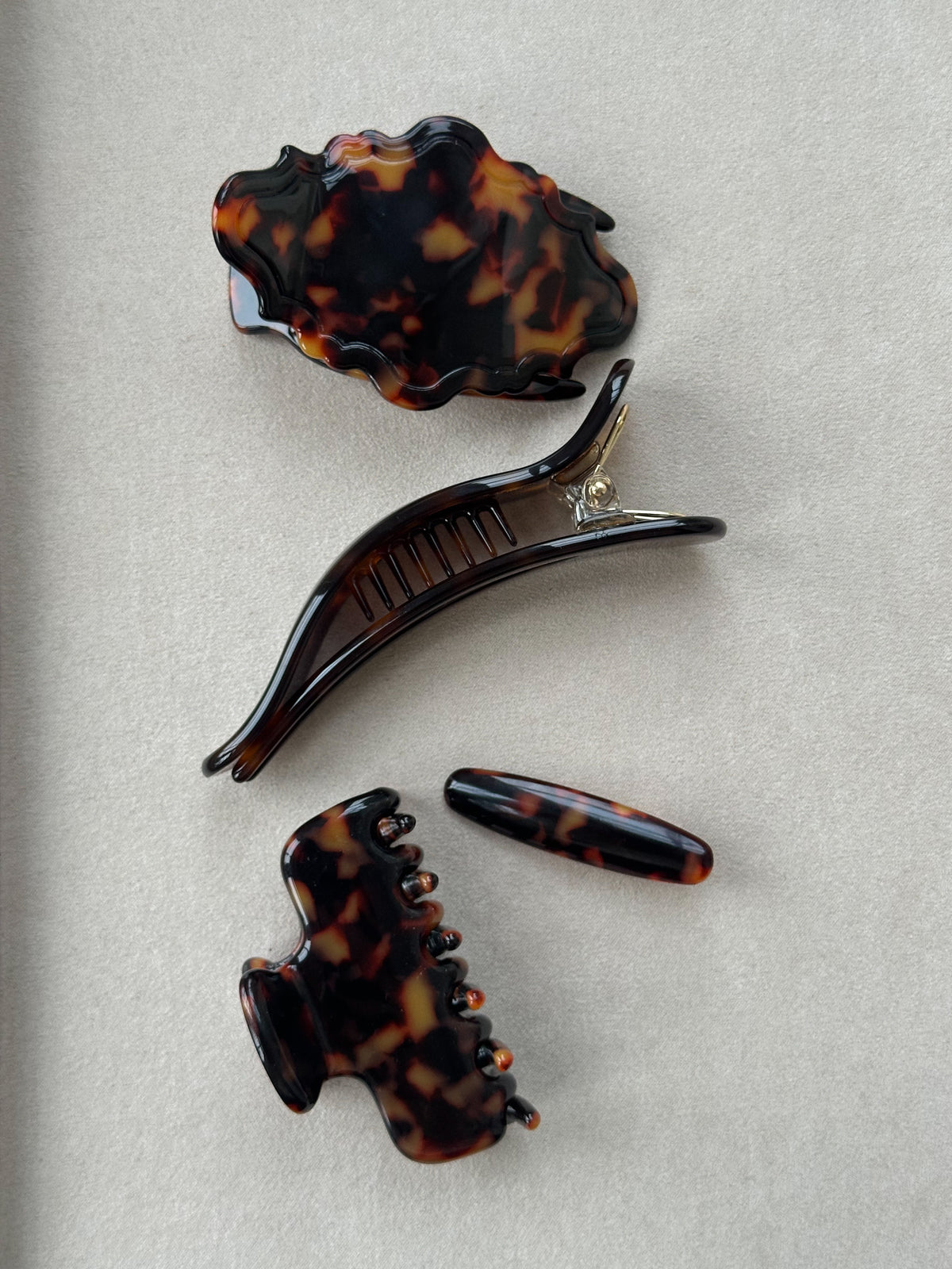 Jasmin Flat Claw