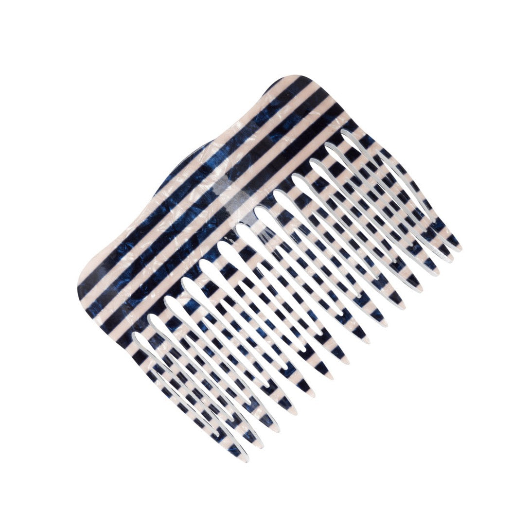Lina Comb