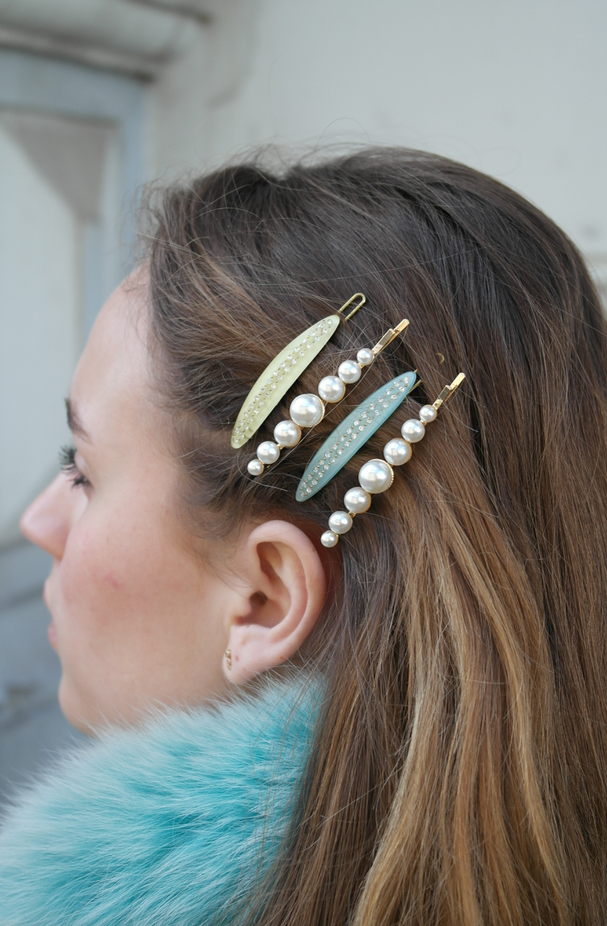 Petite Aval Crystal Hair Clip