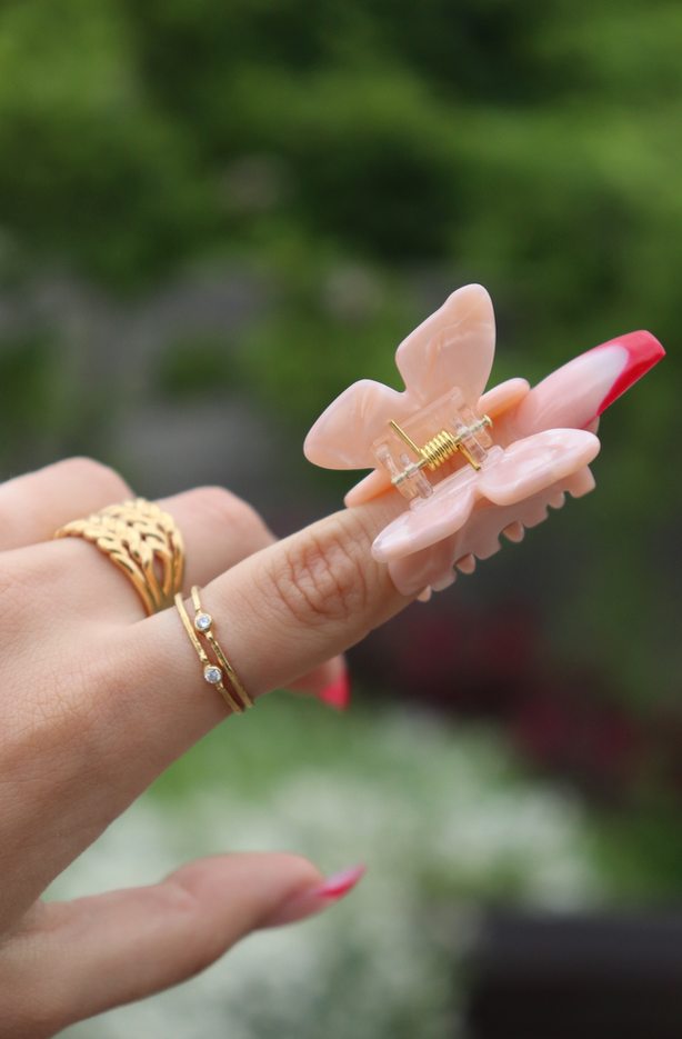 Small Butterfly Claw