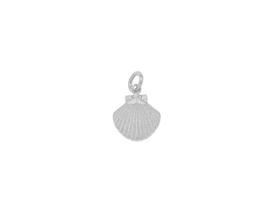 Amara Shell Charm