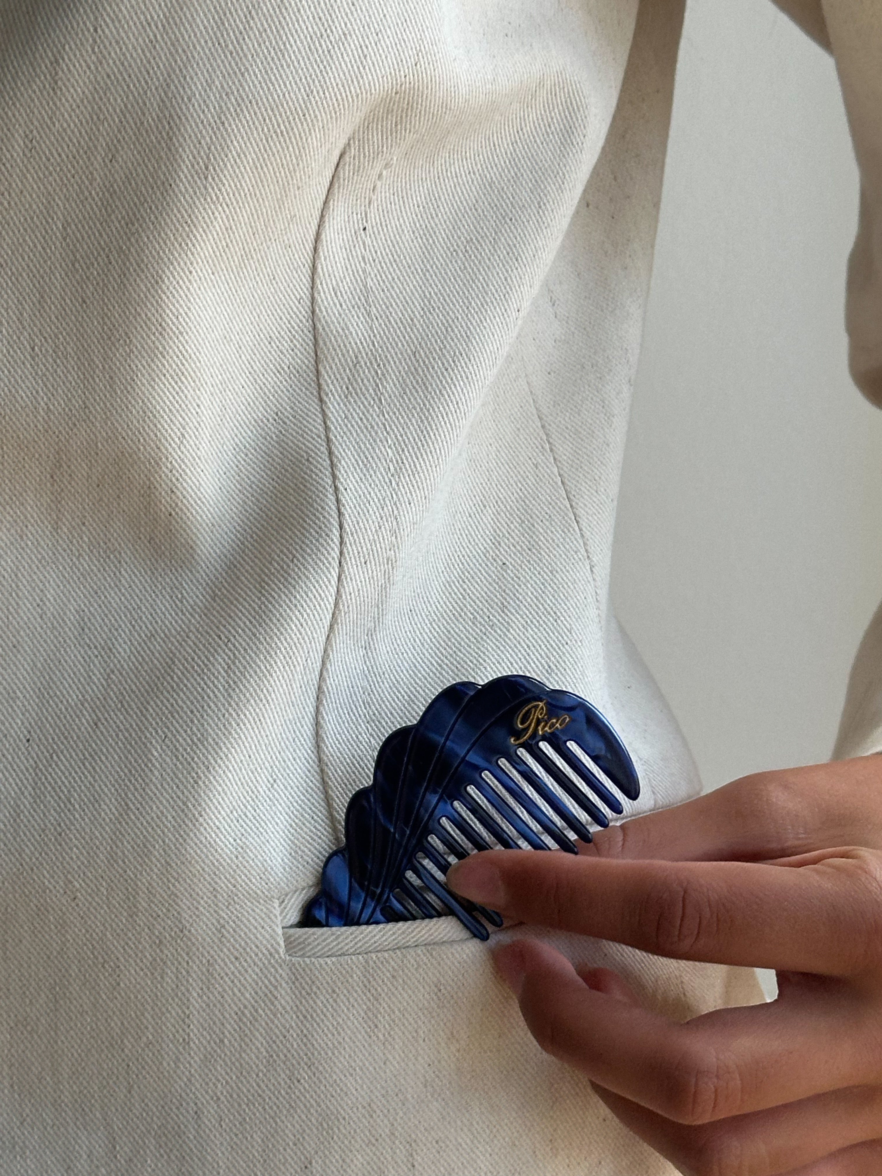 Small Thea Comb