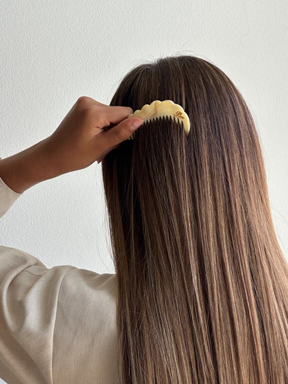 Small Thea Comb