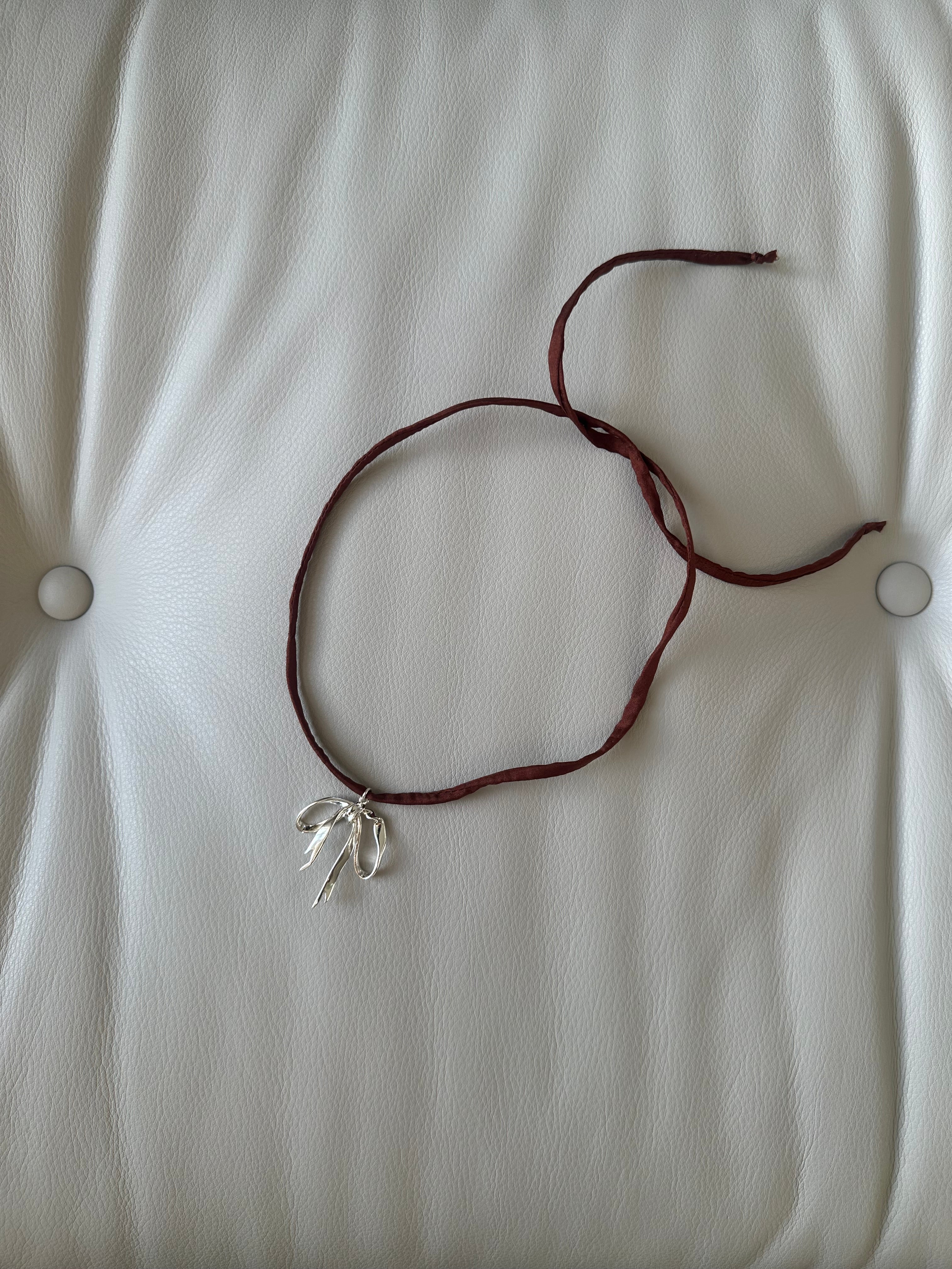 Ribbon String