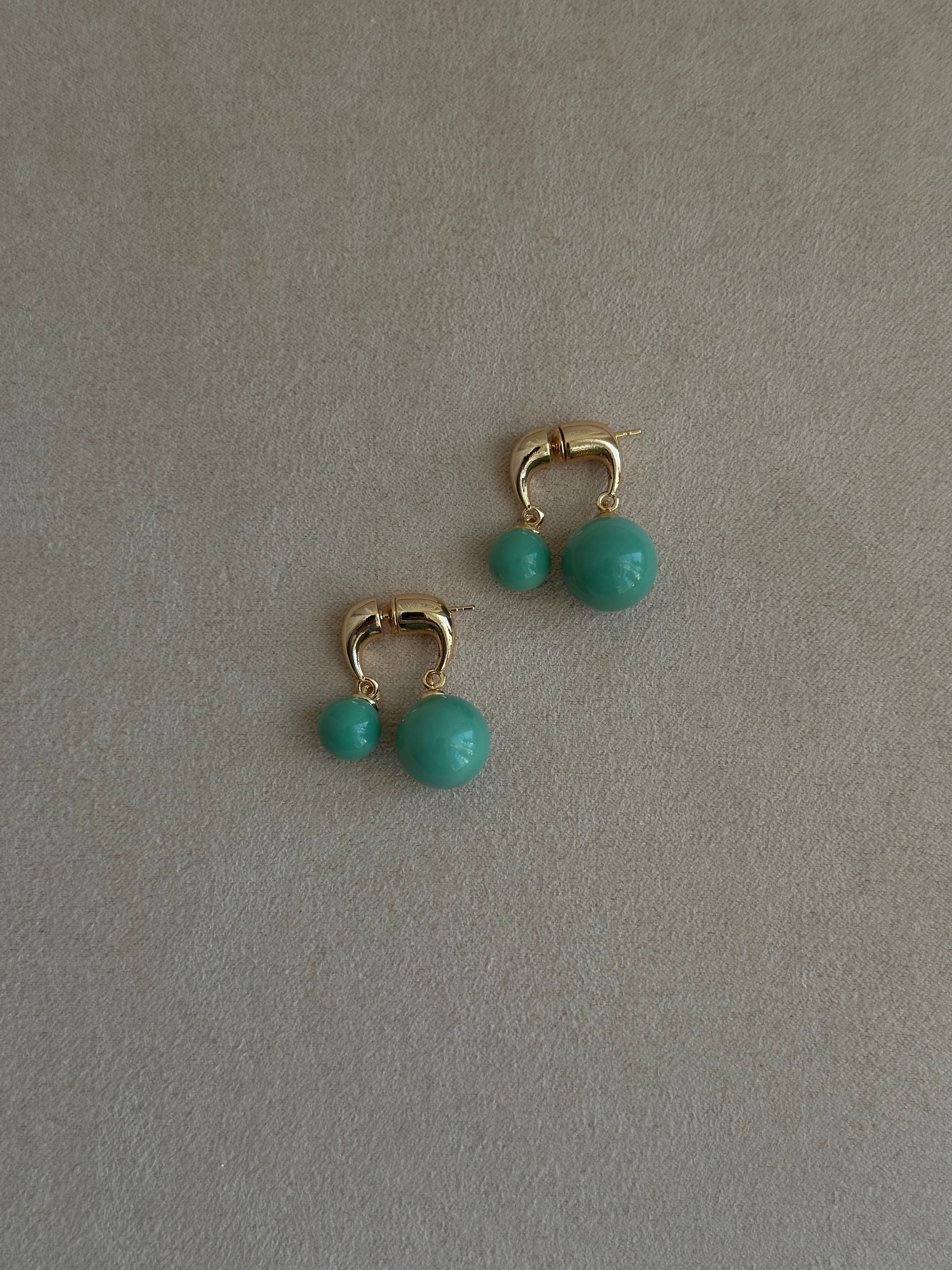 Cassio Studs