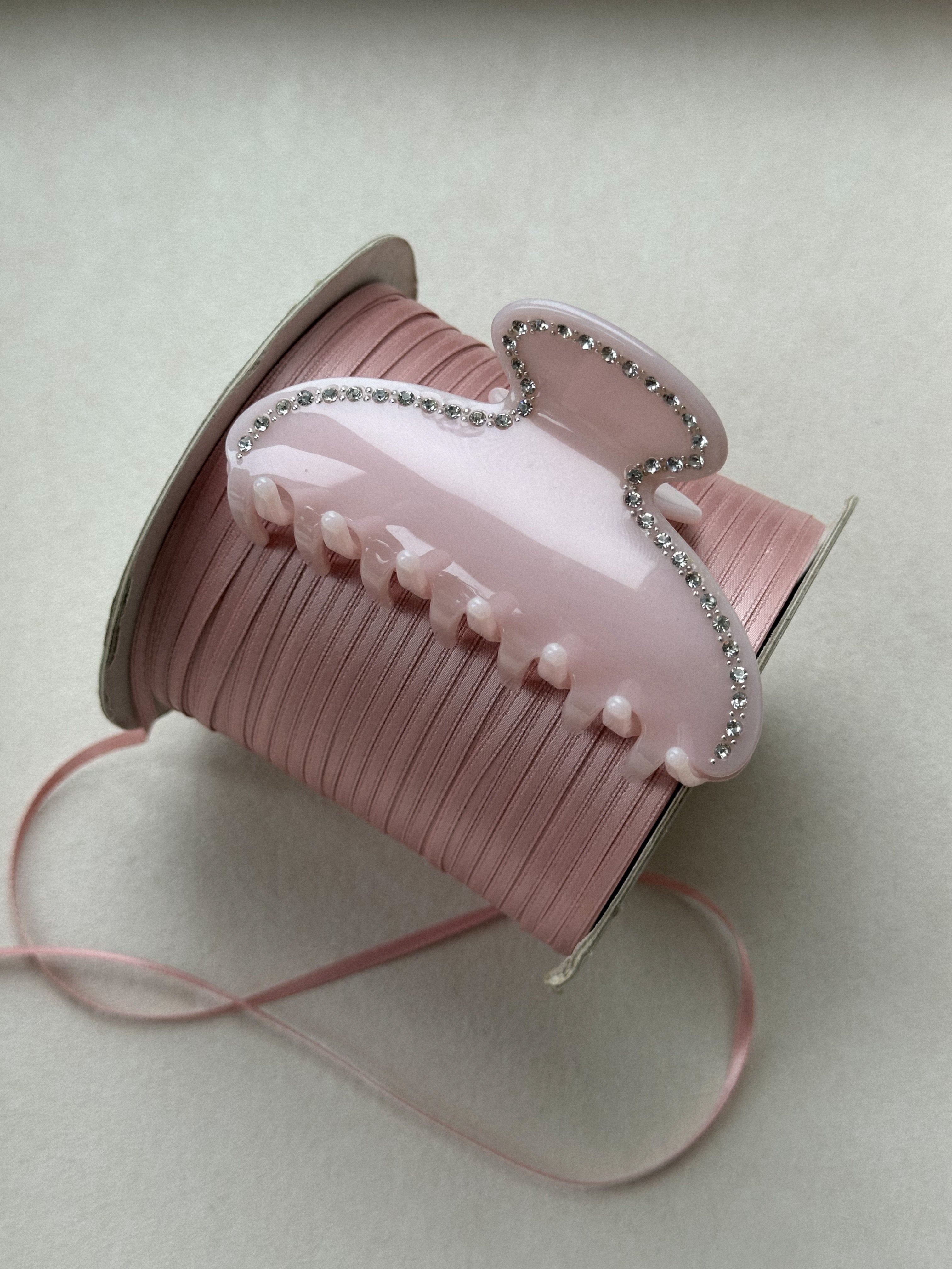 Sofie Crystal Claw