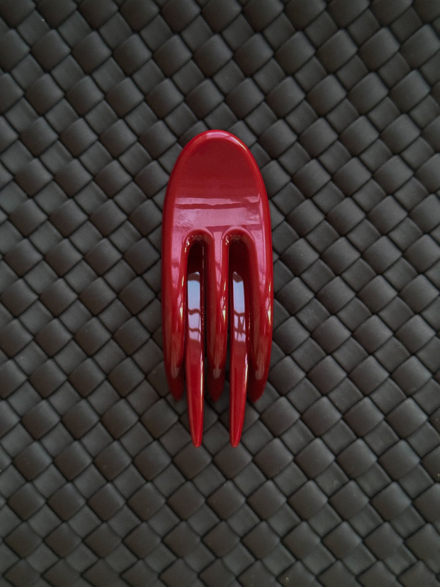 Julie Flat Claw