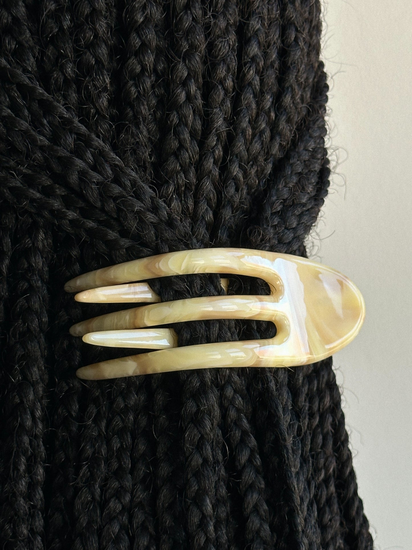 Julie Flat Claw
