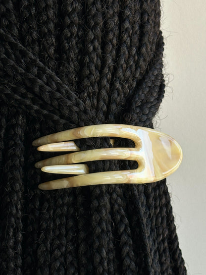 Julie Flat Claw