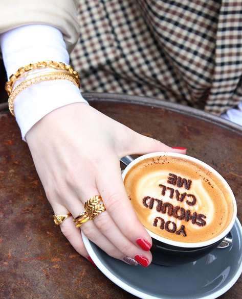 Mia Ring